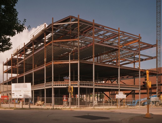 One Main Plaza